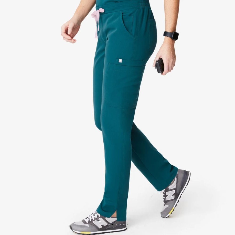 Figs Women's Yola Skinny Scrub Pants